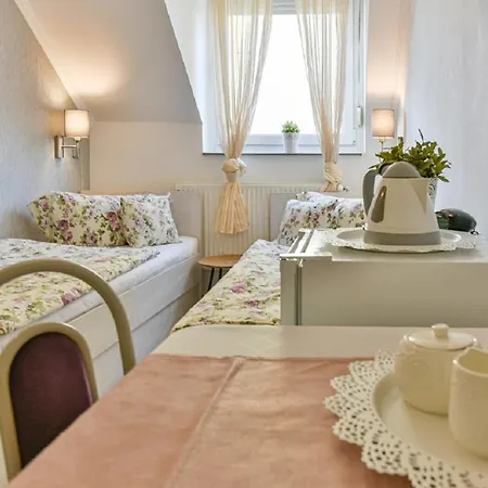 Szent Kristof Panzio Guest house Eger