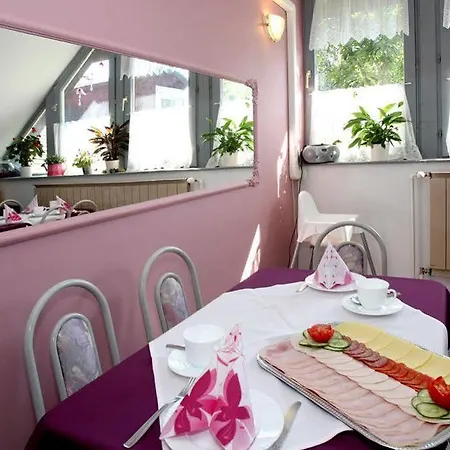 Szent Kristof Panzio エゲル